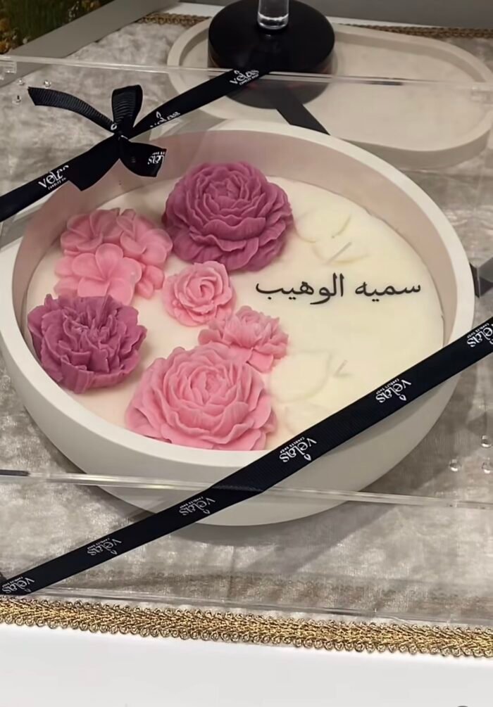 ⁦صحن الشمعة وردي بدرجتين⁩ - الصورة ⁦1⁩