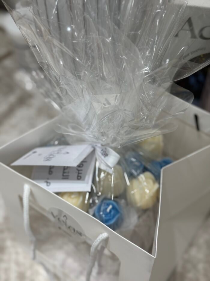 ⁦بوكيه التوليب الازرق⁩ - الصورة ⁦3⁩