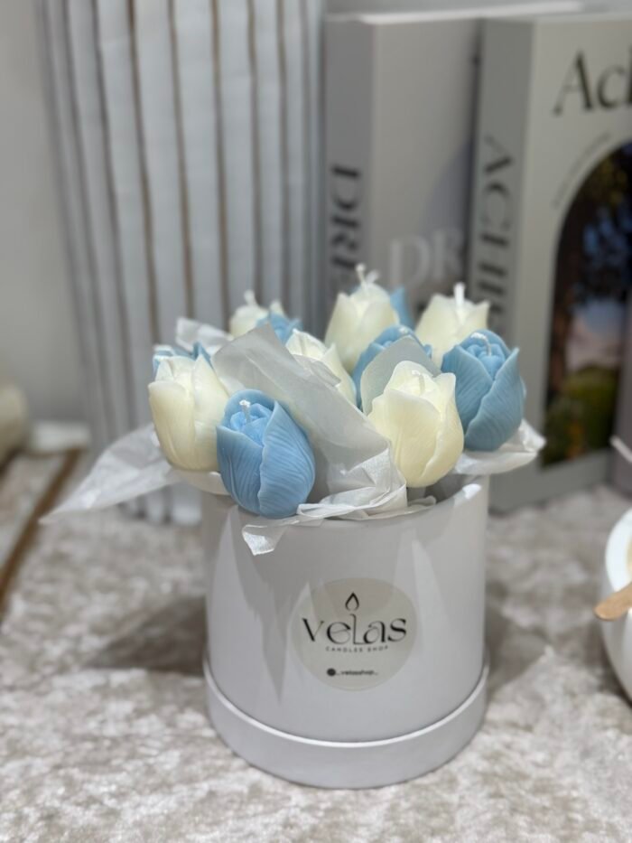 ⁦بوكيه التوليب الازرق⁩ - الصورة ⁦1⁩